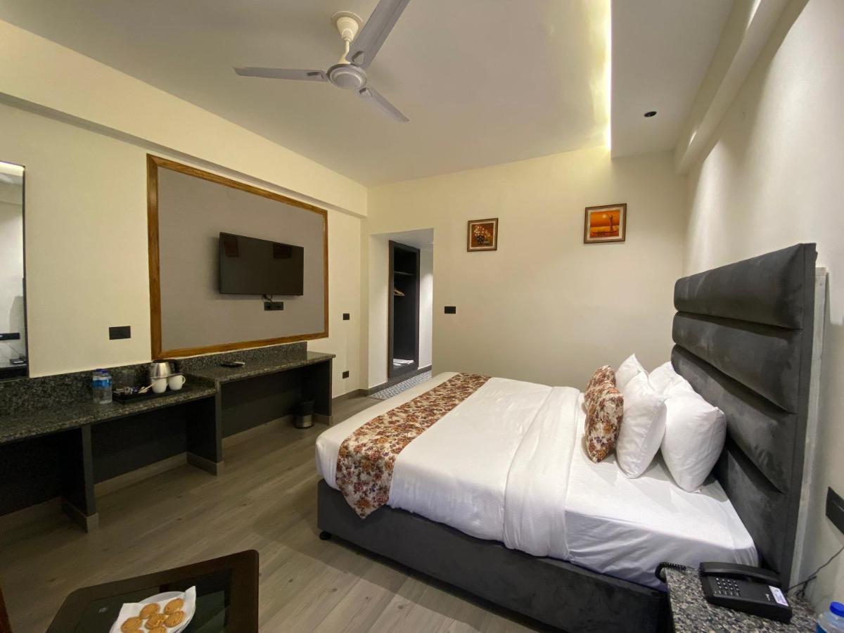 Click Sunburry Hotel Katra Katra  Exterior foto