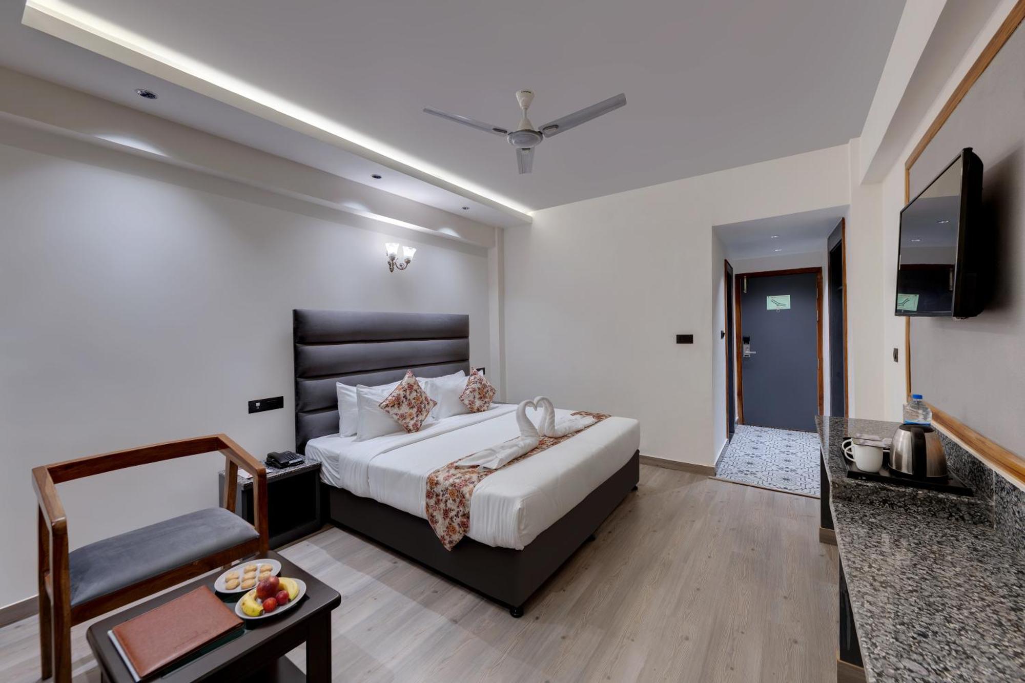 Click Sunburry Hotel Katra Katra  Exterior foto